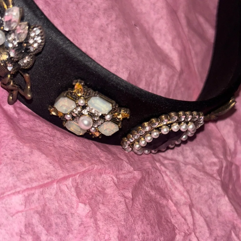 Chic Black Embellished Headband with Pearls - Picture 3 of 5
